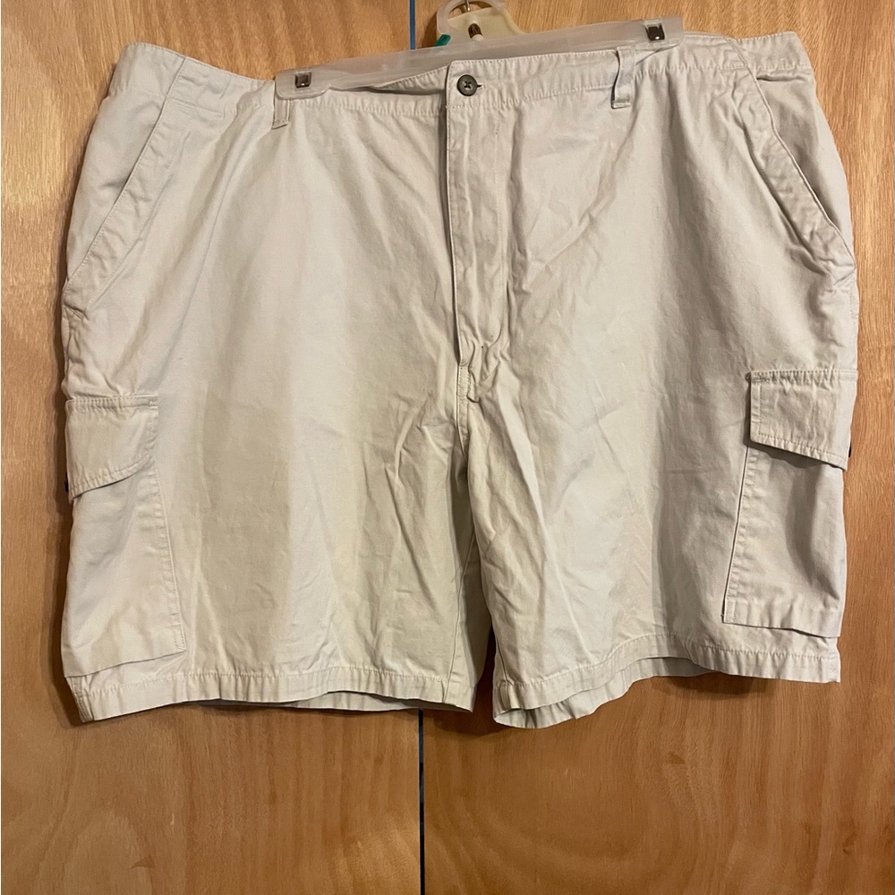 Cream Cargo Shorts with Relaxed Fit and Belt Loops